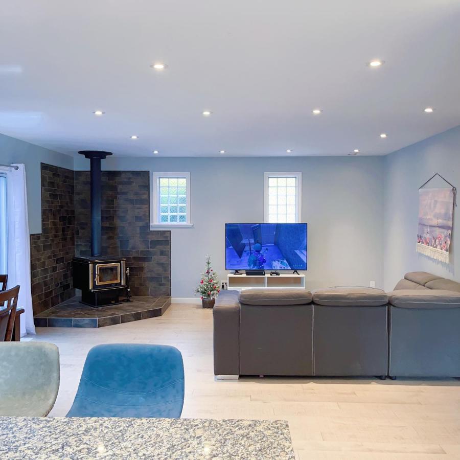 Quiet Three Bedrooms House Victoria Exterior photo